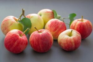 KASHMIRI APPLES
